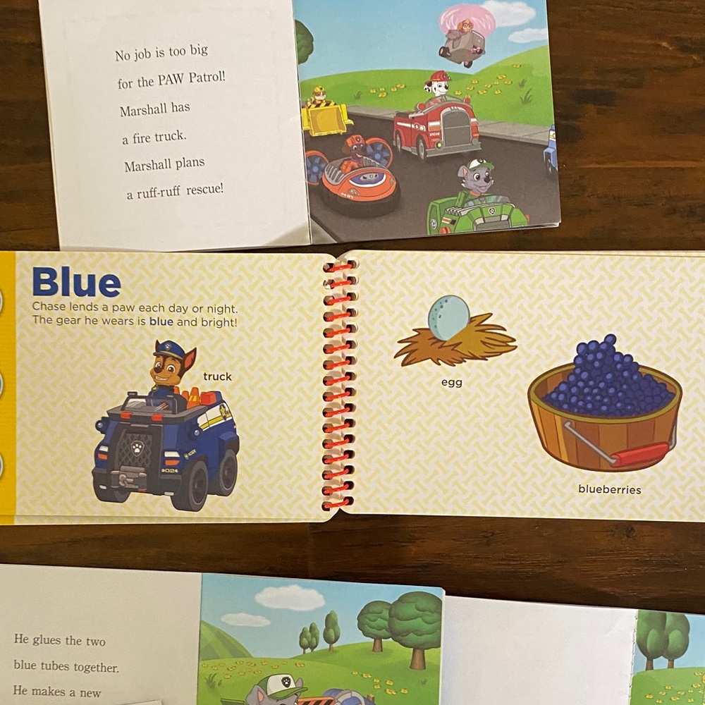 12 Books: PAW Patrol Colors & Numbers & Paw Patrol Step into Reading Set - Picture 11 of 12